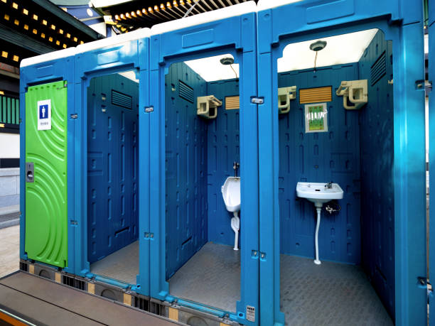 Best Porta potty delivery and setup  in Bayside, WI